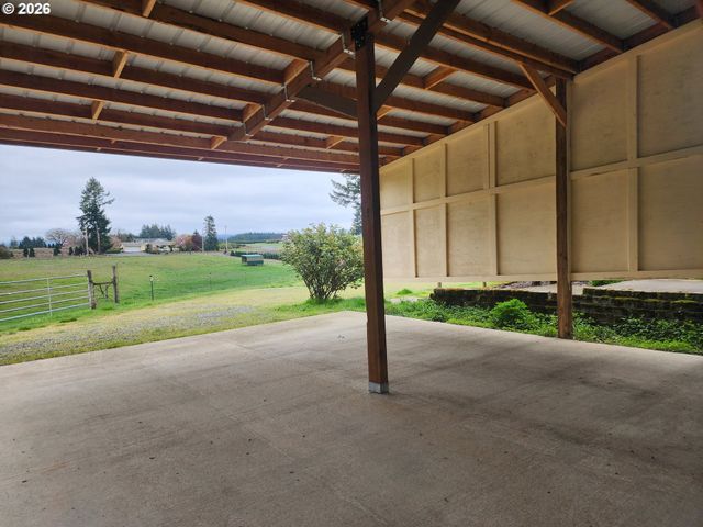 32901 Se DIVERS Rd, Estacada, OR 97023