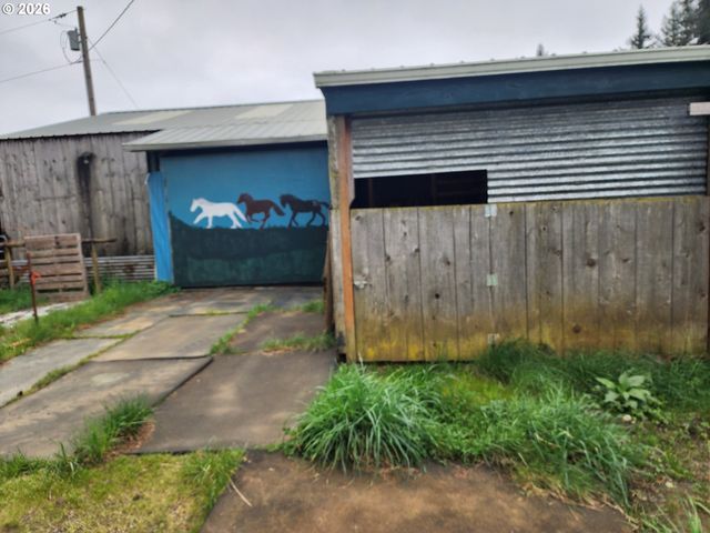 32901 Se DIVERS Rd, Estacada, OR 97023