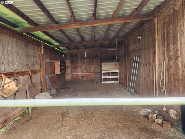 32901 Se DIVERS Rd, Estacada, OR 97023