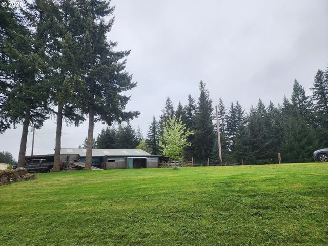 32901 Se DIVERS Rd, Estacada, OR 97023