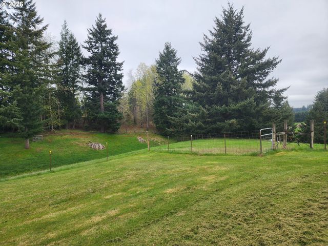 32901 Se DIVERS Rd, Estacada, OR 97023
