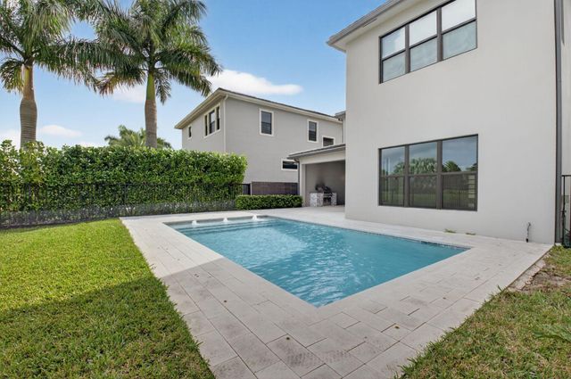 9087 Chauvet Way, Boca Raton, FL 33496