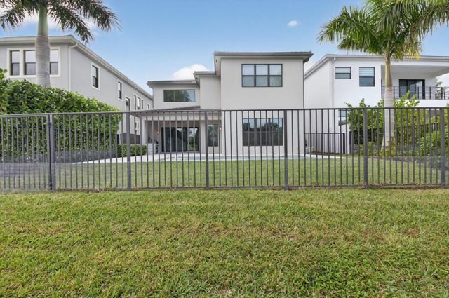 9087 Chauvet Way, Boca Raton, FL 33496