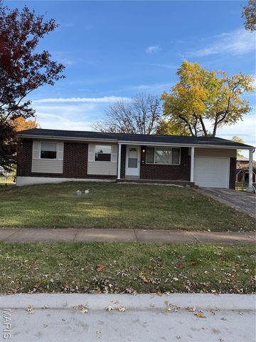 150 N Saint Charles, Florissant, MO 63031