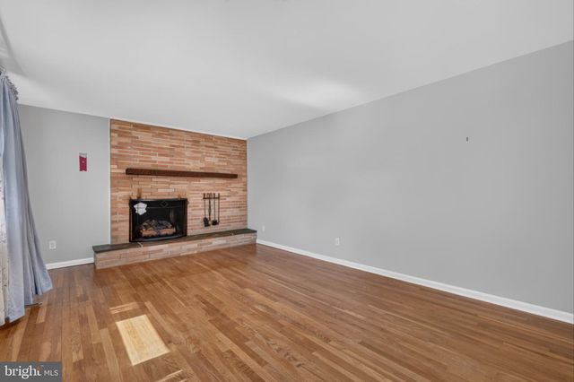 2648 DRAYTON DR, Wilmington, DE 19808
