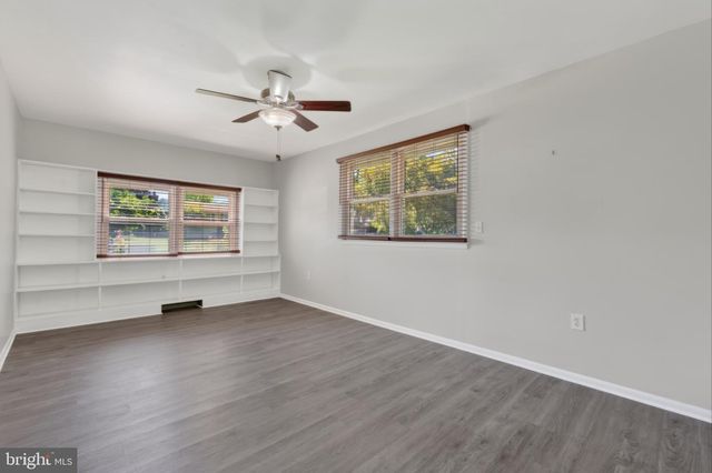 2648 DRAYTON DR, Wilmington, DE 19808