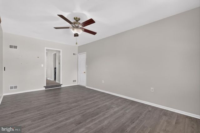 2648 DRAYTON DR, Wilmington, DE 19808