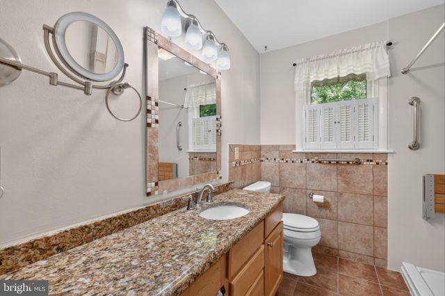 2648 DRAYTON DR, Wilmington, DE 19808
