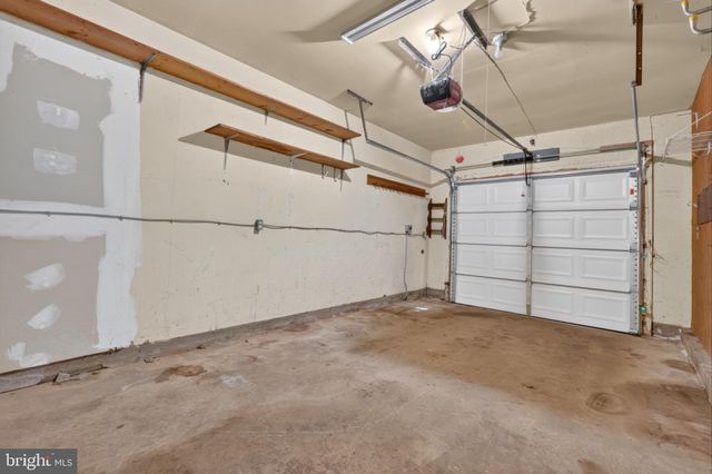 2648 DRAYTON DR, Wilmington, DE 19808