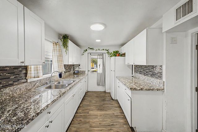 3718 S Clark Avenue, Tucson, AZ 85713