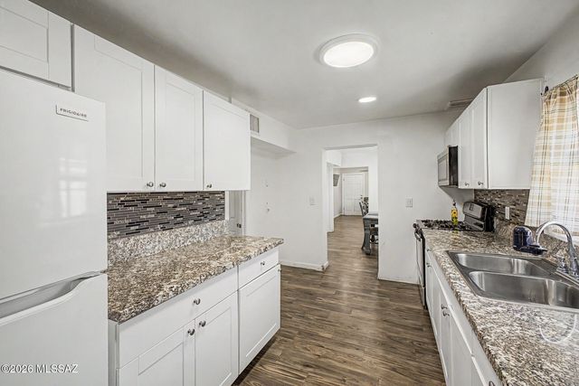 3718 S Clark Avenue, Tucson, AZ 85713
