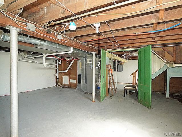 3176 South Park Avenue, Lackawanna, NY 14218