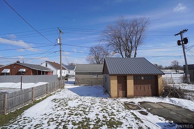 3176 South Park Avenue, Lackawanna, NY 14218