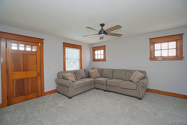 3176 South Park Avenue, Lackawanna, NY 14218