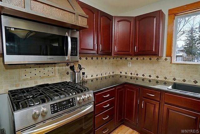 3176 South Park Avenue, Lackawanna, NY 14218