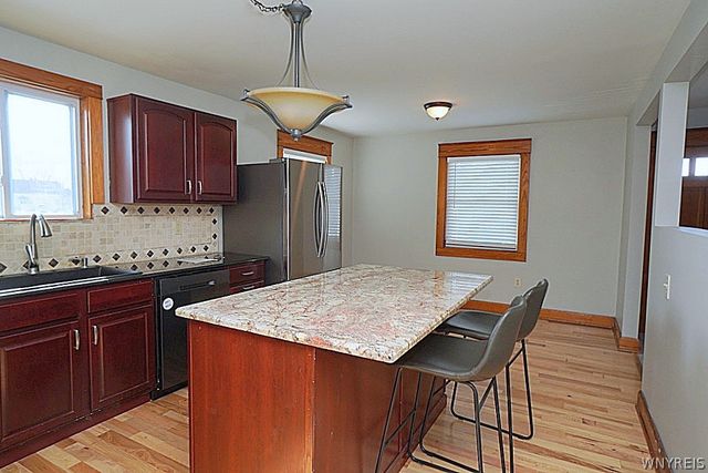 3176 South Park Avenue, Lackawanna, NY 14218