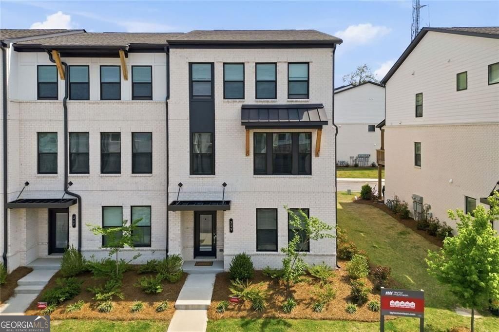 315 Sammon Way, Lawrenceville, GA 30046