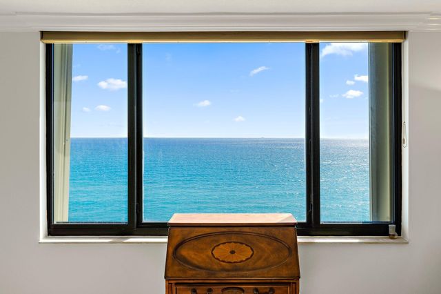 840 Ocean Drive 905, Juno Beach, FL 33408