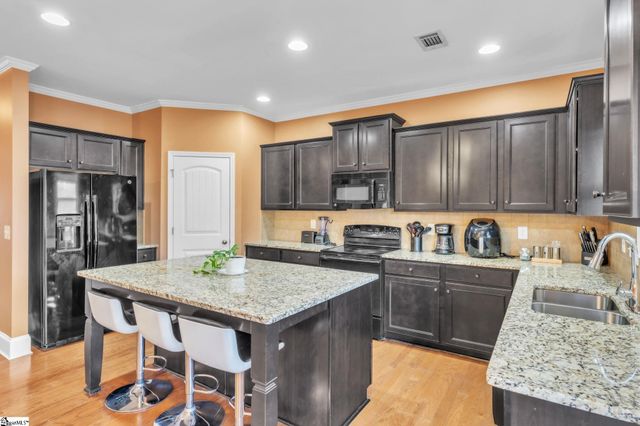 112 Hazeldeen Place, Simpsonville, SC 29680