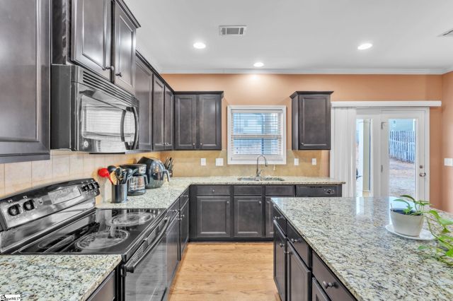 112 Hazeldeen Place, Simpsonville, SC 29680