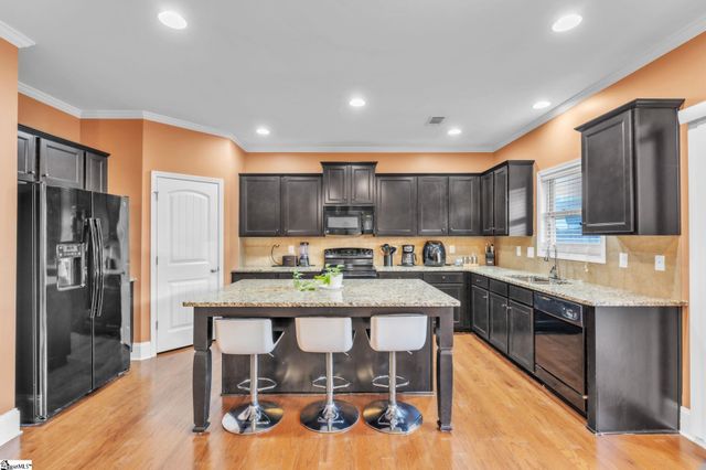 112 Hazeldeen Place, Simpsonville, SC 29680