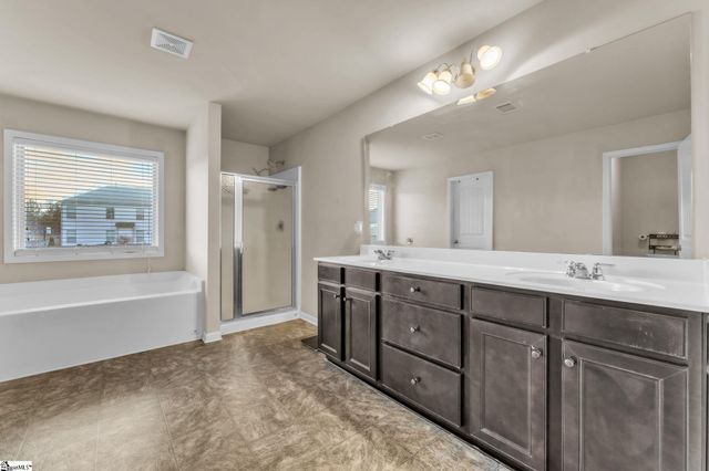 112 Hazeldeen Place, Simpsonville, SC 29680