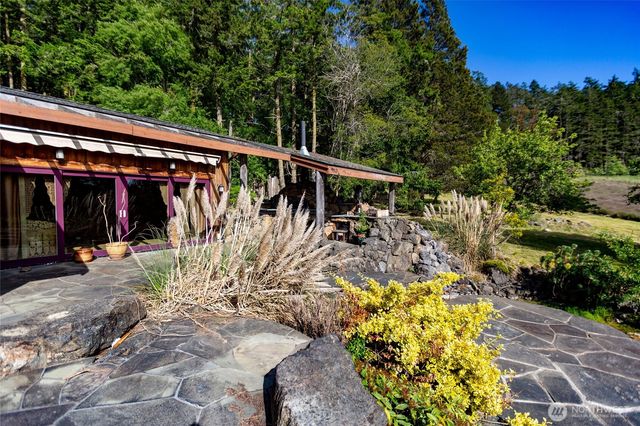 206 Hawthorne Lane, Friday Harbor, WA 98250