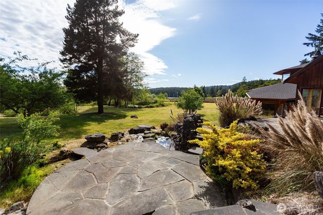 206 Hawthorne Lane, Friday Harbor, WA 98250