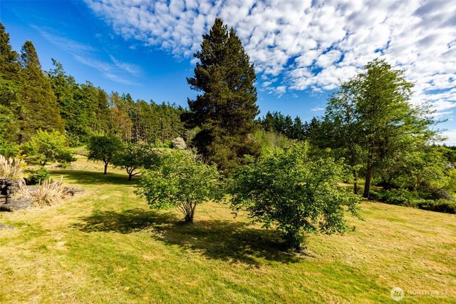 206 Hawthorne Lane, Friday Harbor, WA 98250