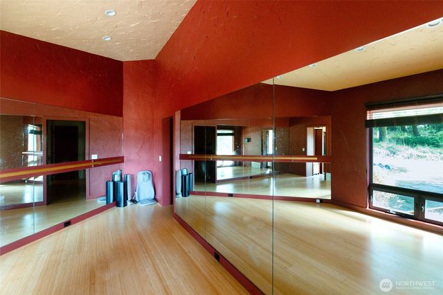 206 Hawthorne Lane, Friday Harbor, WA 98250