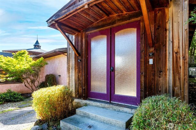 206 Hawthorne Lane, Friday Harbor, WA 98250