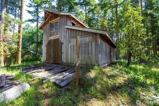 206 Hawthorne Lane, Friday Harbor, WA 98250