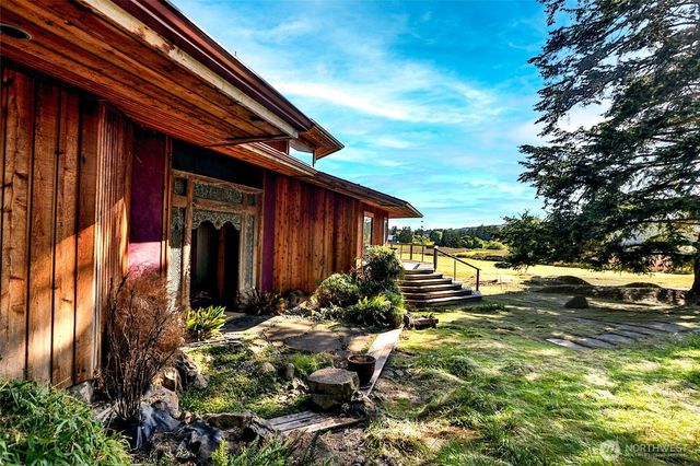 206 Hawthorne Lane, Friday Harbor, WA 98250