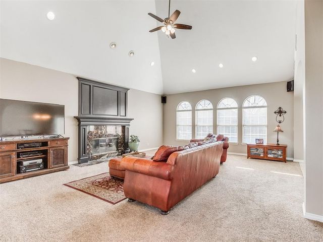 14509 Oakmond Road, Edmond, OK 73013