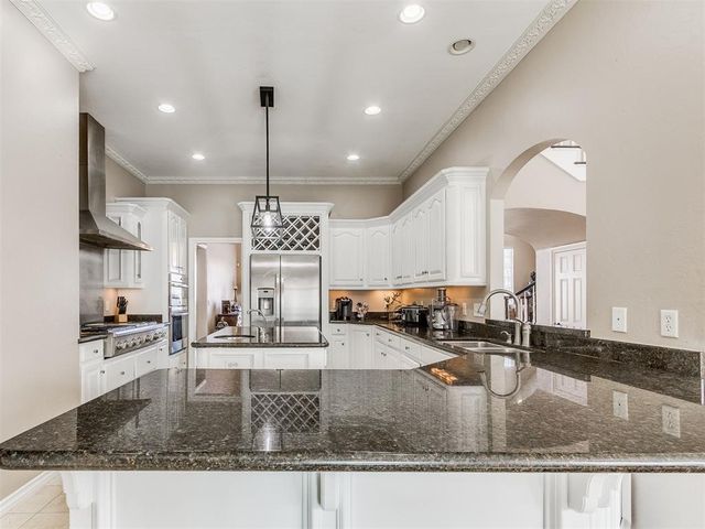 14509 Oakmond Road, Edmond, OK 73013