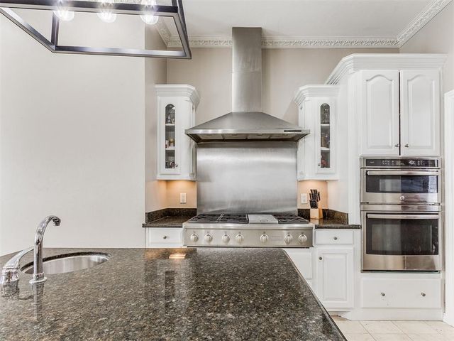 14509 Oakmond Road, Edmond, OK 73013