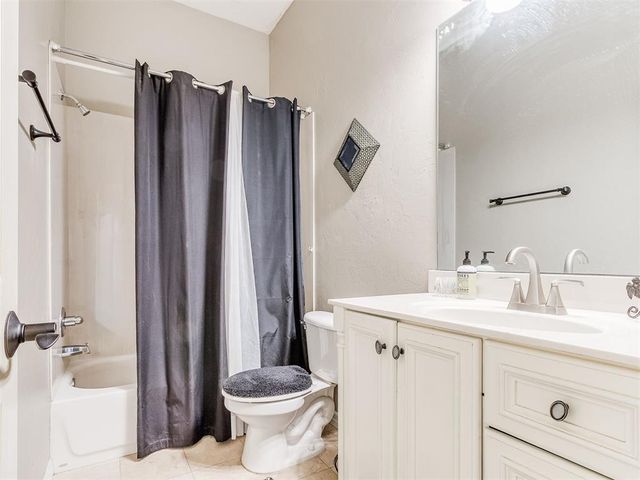 14509 Oakmond Road, Edmond, OK 73013