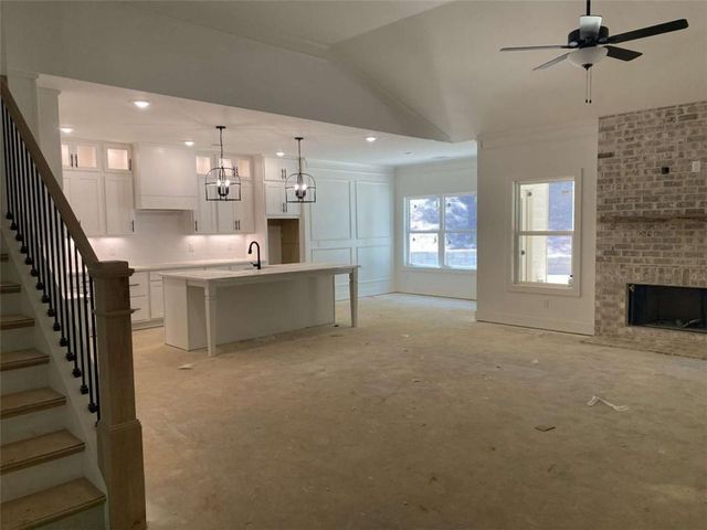 439 Oak Ridge Drive, Maysville, GA 30558