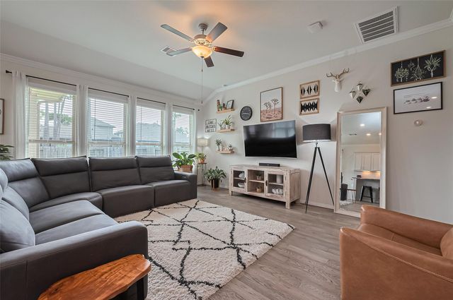 16886 Ramsay Cascades Drive, Humble, TX 77346