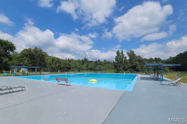 12775 Pawnee Trail, Ste Genevieve, MO 63670