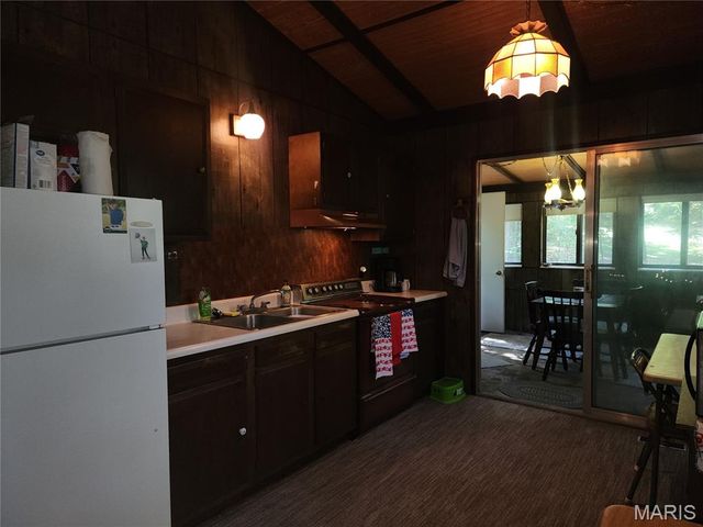 12775 Pawnee Trail, Ste Genevieve, MO 63670