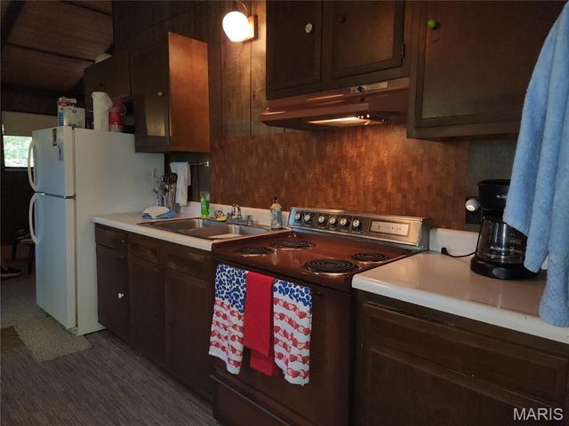 12775 Pawnee Trail, Ste Genevieve, MO 63670