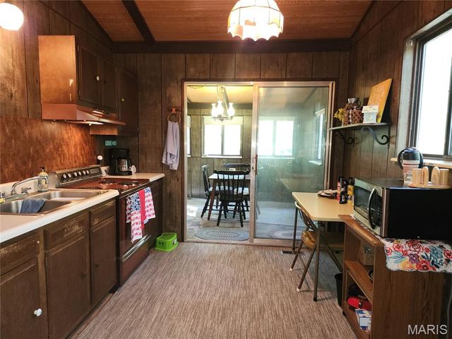 12775 Pawnee Trail, Ste Genevieve, MO 63670