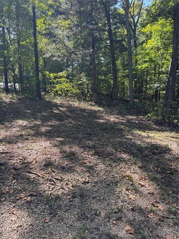 12775 Pawnee Trail, Ste Genevieve, MO 63670