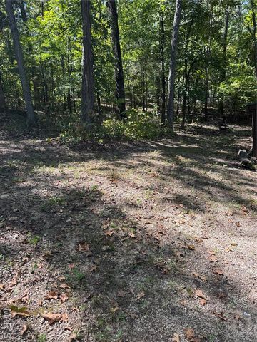 12775 Pawnee Trail, Ste Genevieve, MO 63670