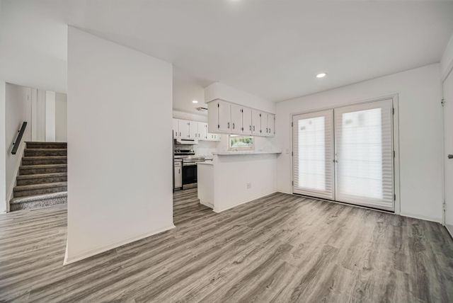 2850 Ravenswood Court, Columbus, OH 43232