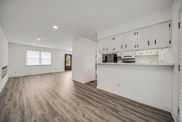 2850 Ravenswood Court, Columbus, OH 43232