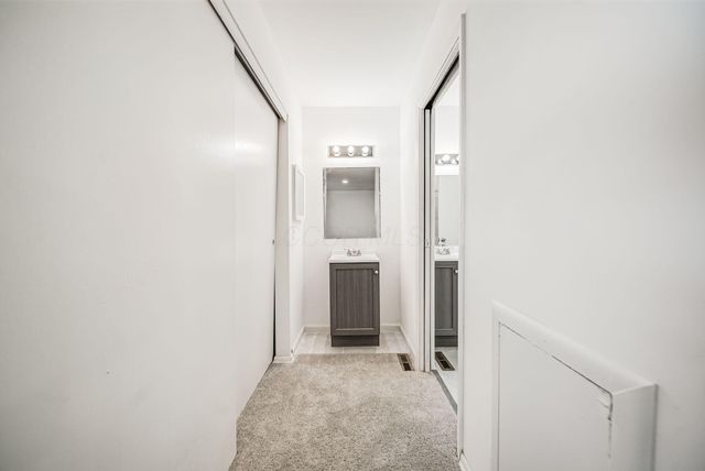 2850 Ravenswood Court, Columbus, OH 43232