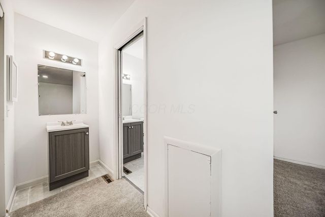 2850 Ravenswood Court, Columbus, OH 43232