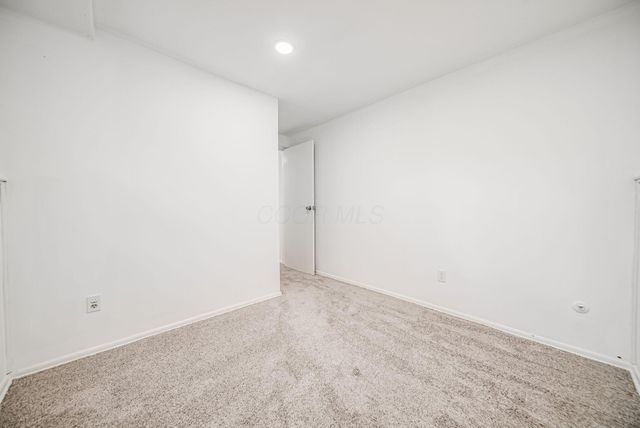 2850 Ravenswood Court, Columbus, OH 43232